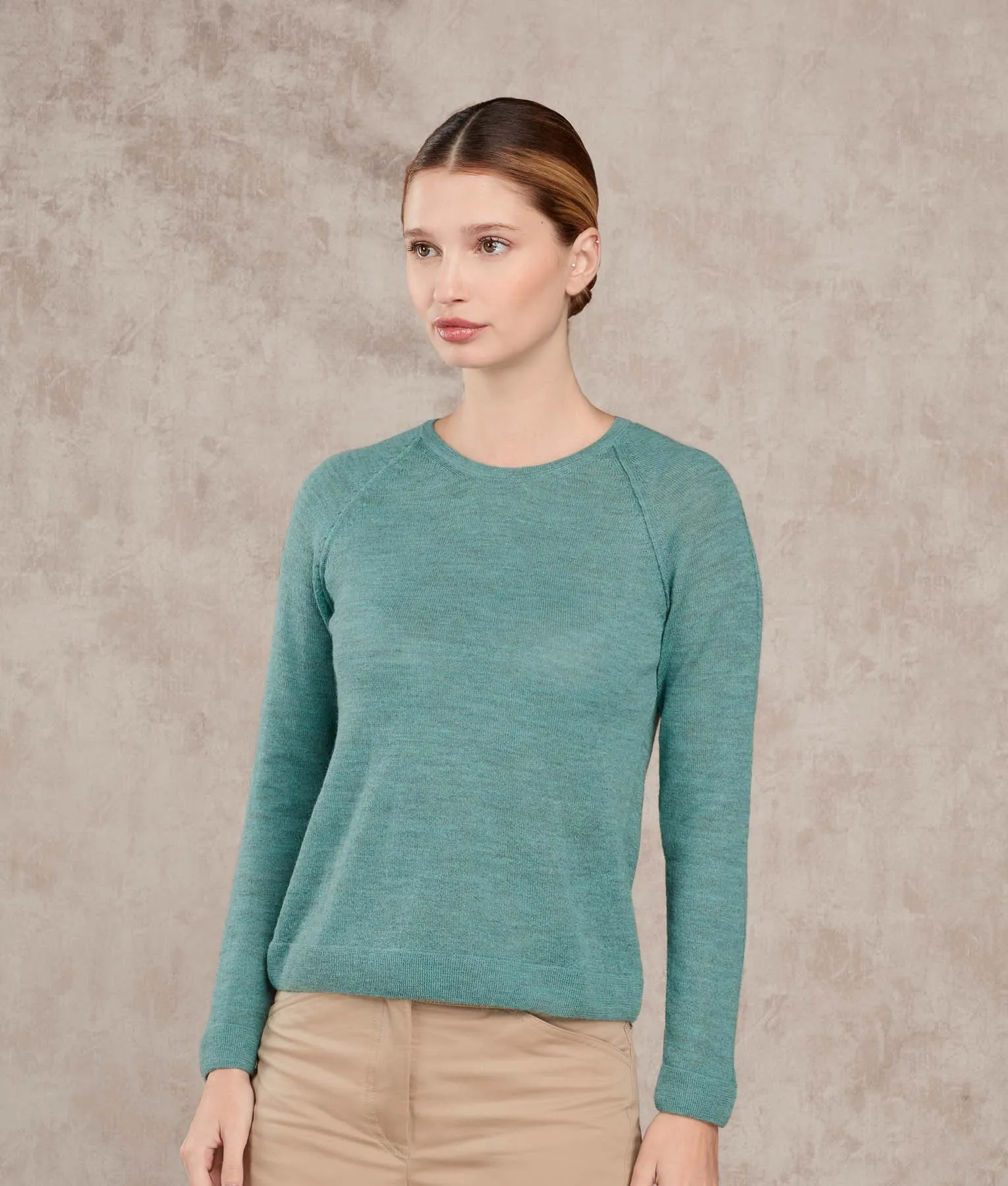 Basic Raglan Sleeves Sweater