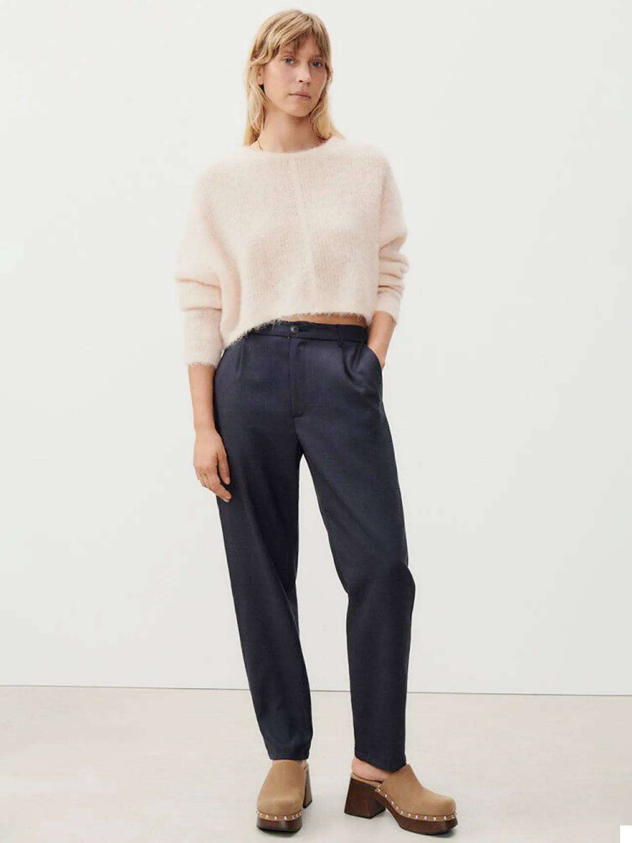 Tyji Cropped Sweater in Ballerina Pink